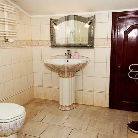 Lux Hostel In Lviv *