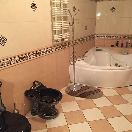 Oda ve Kahvaltı Lux Hostel In Lviv *